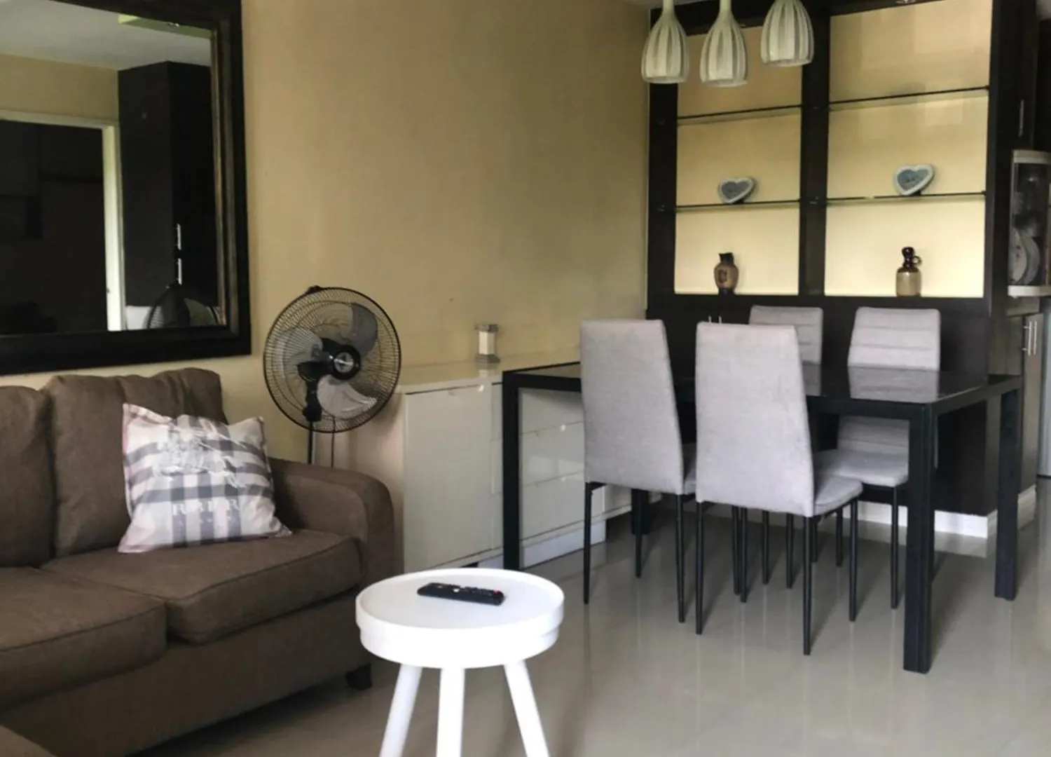 2Br Condo Free Pool With Wifi Near Mall In Davao City