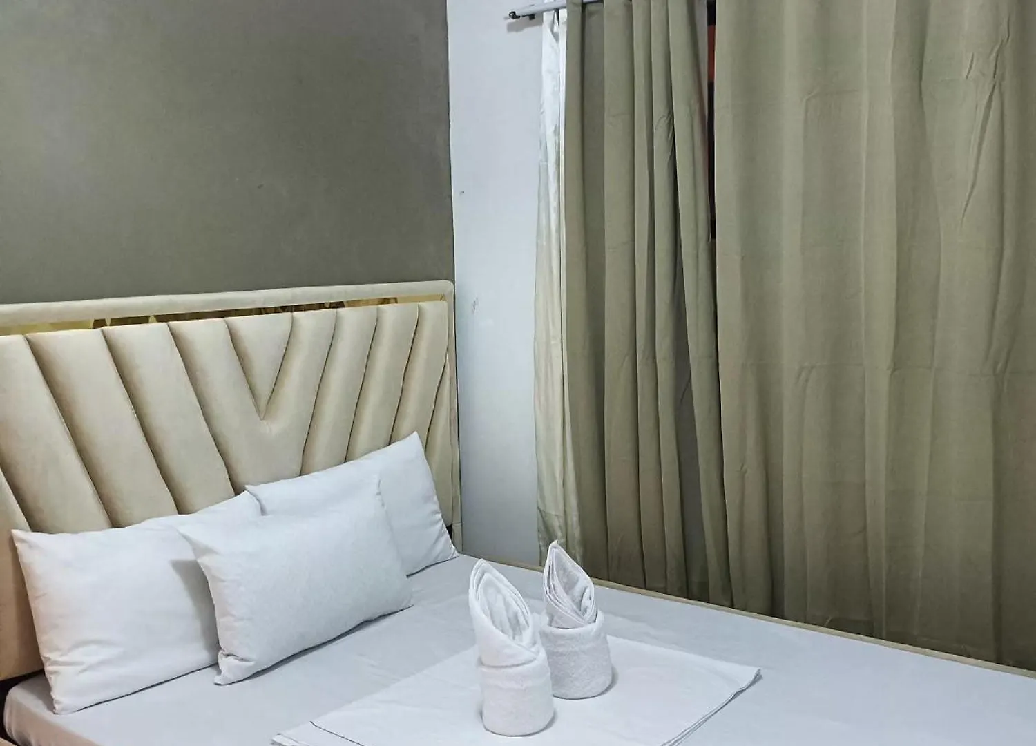 2Br Condo Free Pool With Wifi Near Mall In Davao City